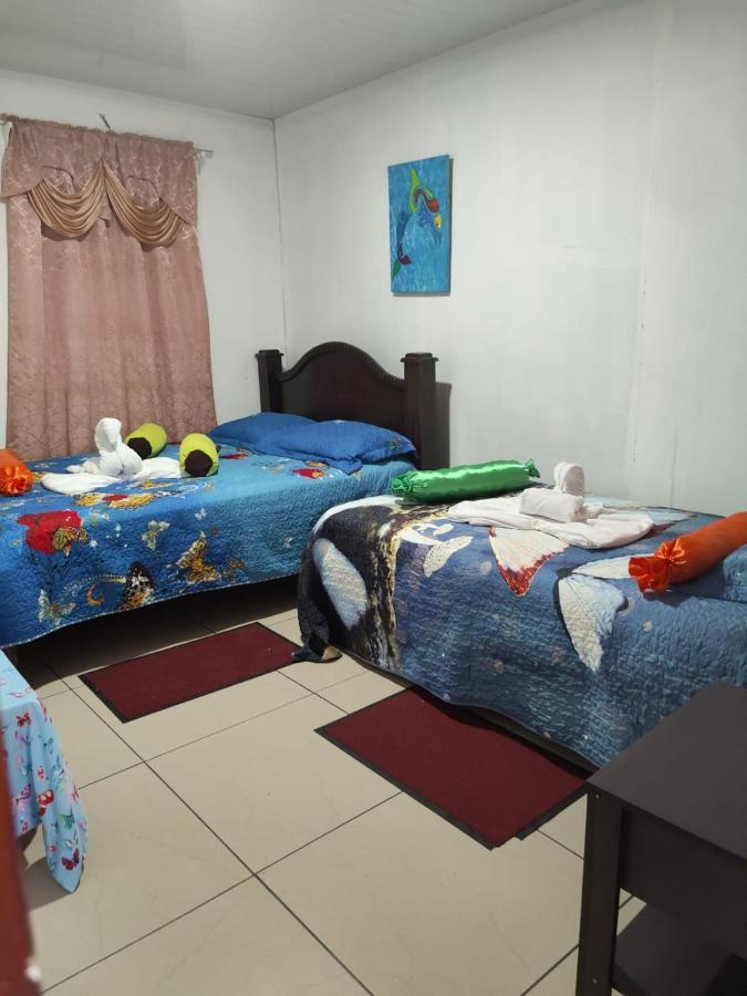 Tortuguero Casa De Playa Green House Apartment Bagian luar foto