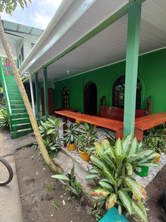 Tortuguero Casa De Playa Green House Apartment Bagian luar foto