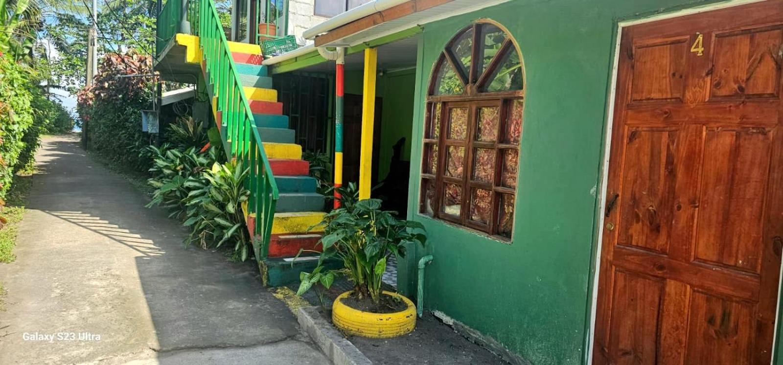 Tortuguero Casa De Playa Green House Apartment Bagian luar foto